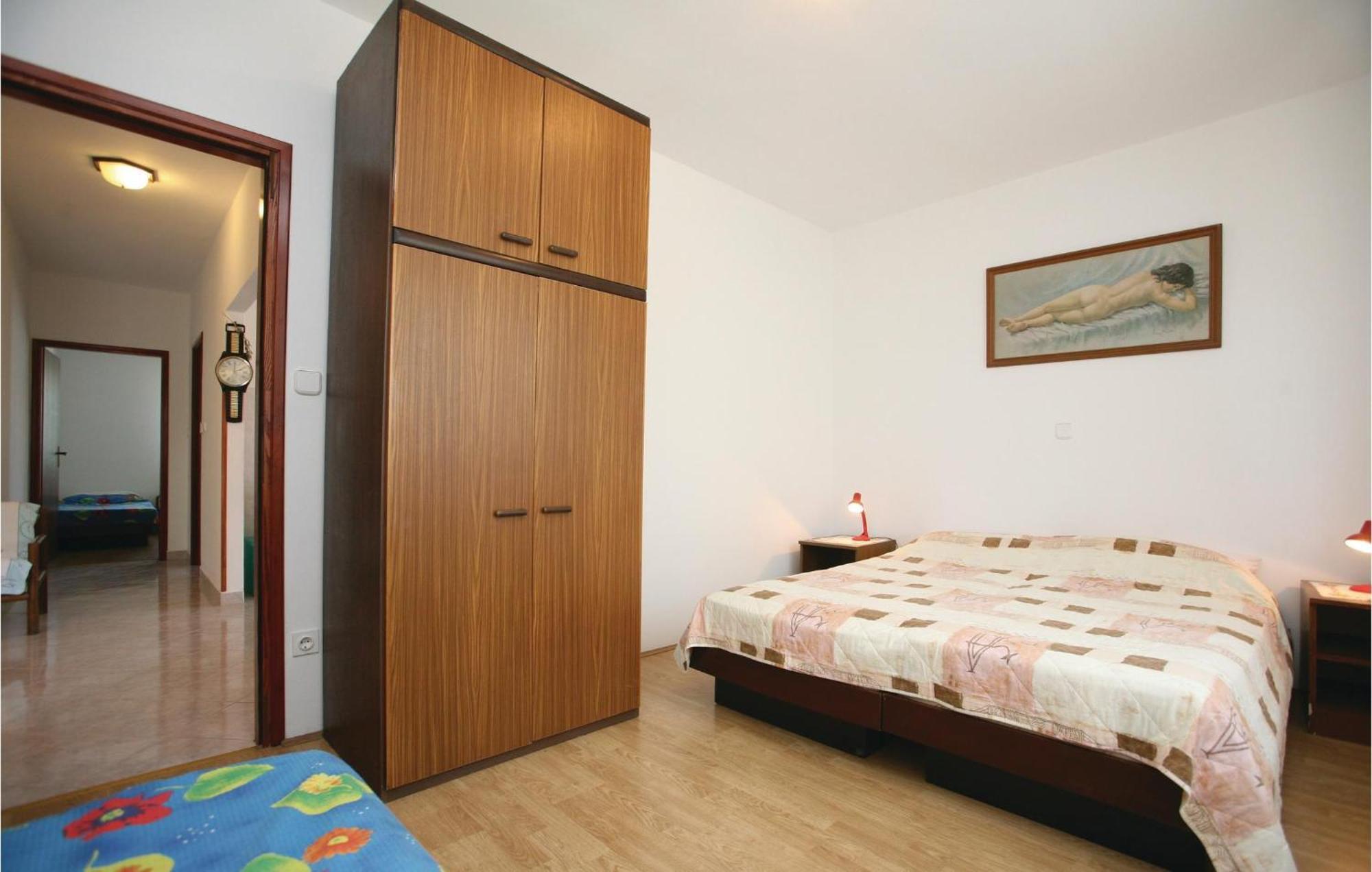 2 Bedroom Gorgeous Apartment In Labin Raša Eksteriør billede